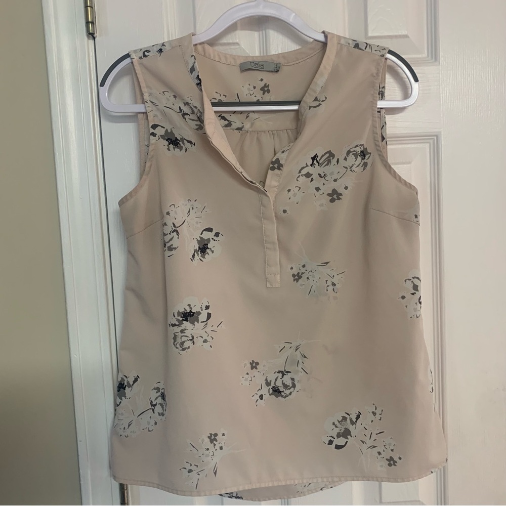 Random Pack of 4 Size M medium or L Large shirts. Business casual styling. - Picture 3 of 12